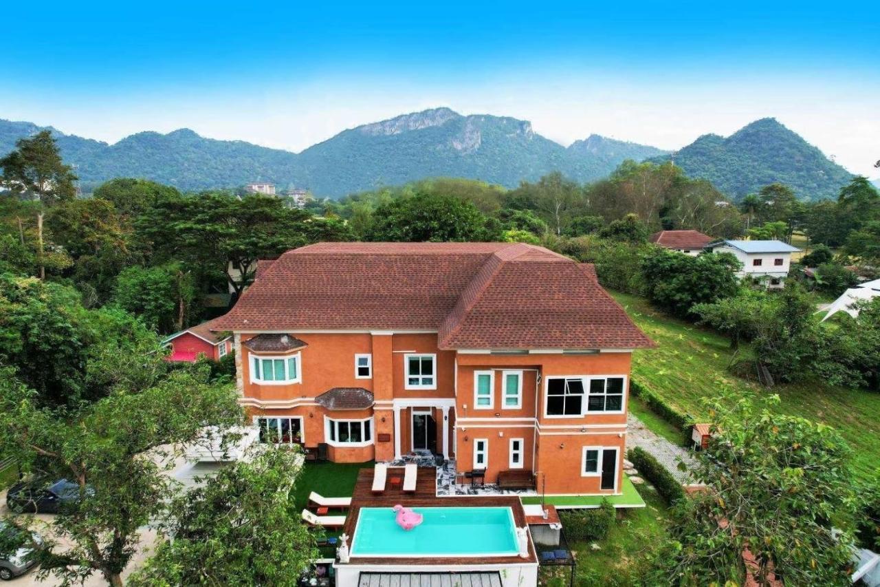 Chateau De Luxi Khao Yai - ชาโตว์ เดอ ลูซี่ เขาใหญ่ Villa Mu Si Exteriör bild